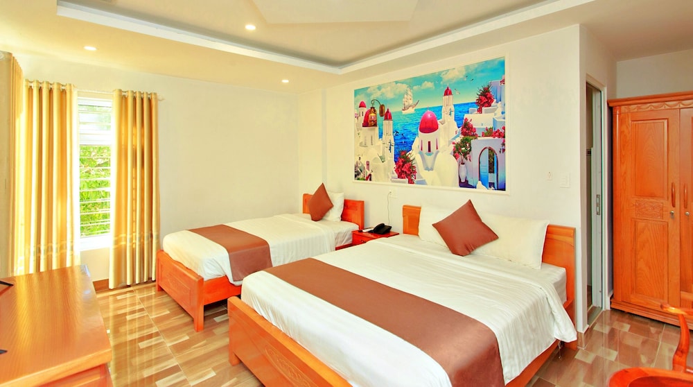 Deluxe Triple Room