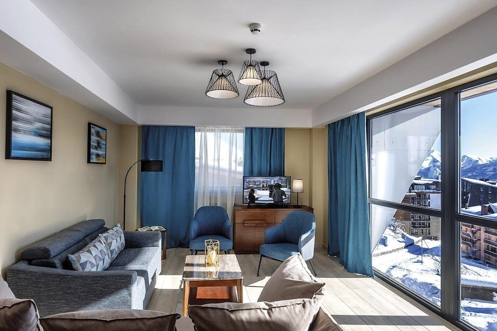 Superior Suite - Photo 4
