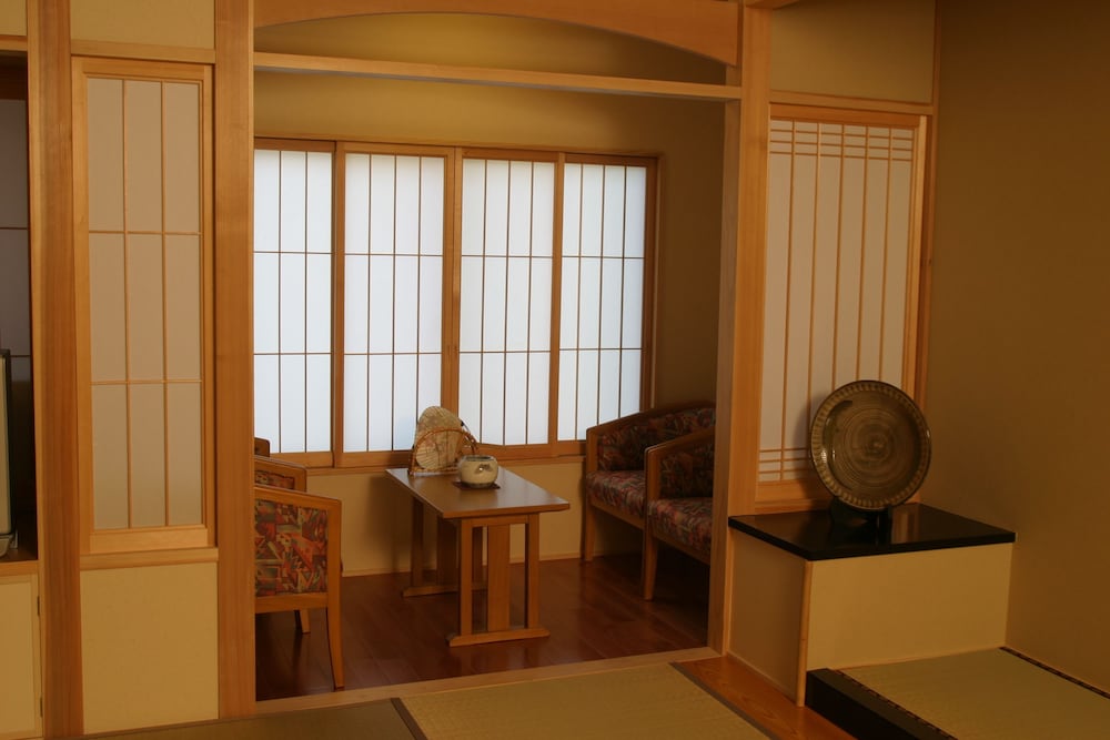 Room, Non Smoking, Private Bathroom - Photo 2