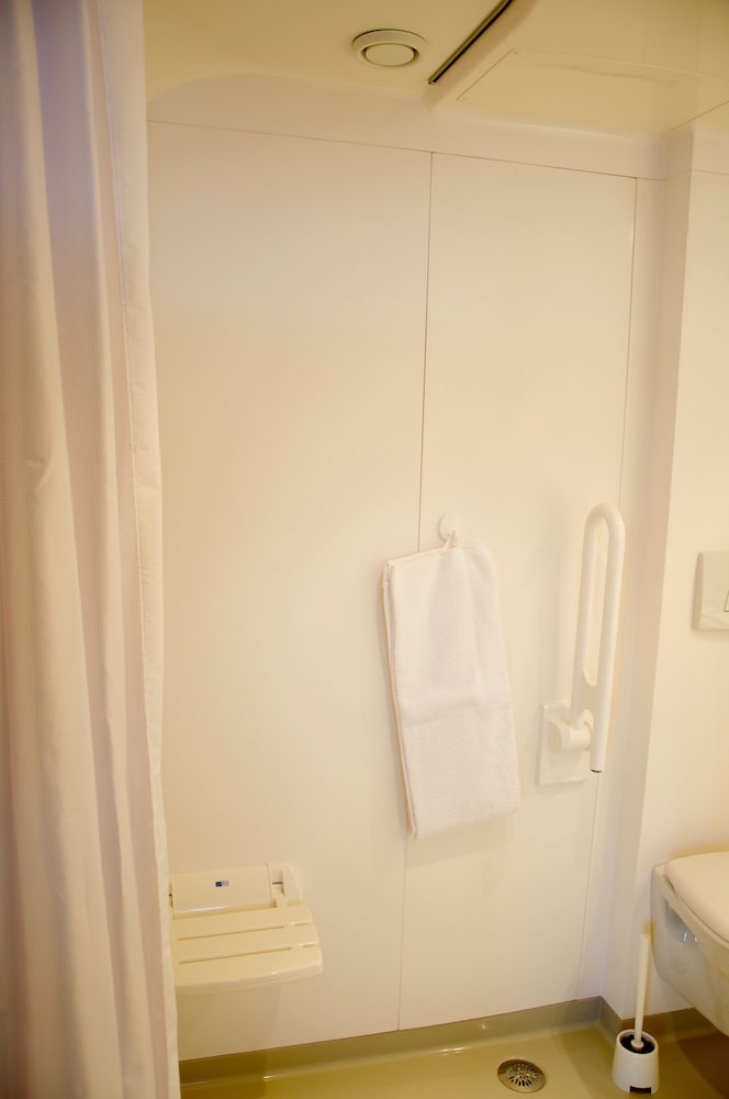 Double Room, Accessible, Ground Floor photo 3