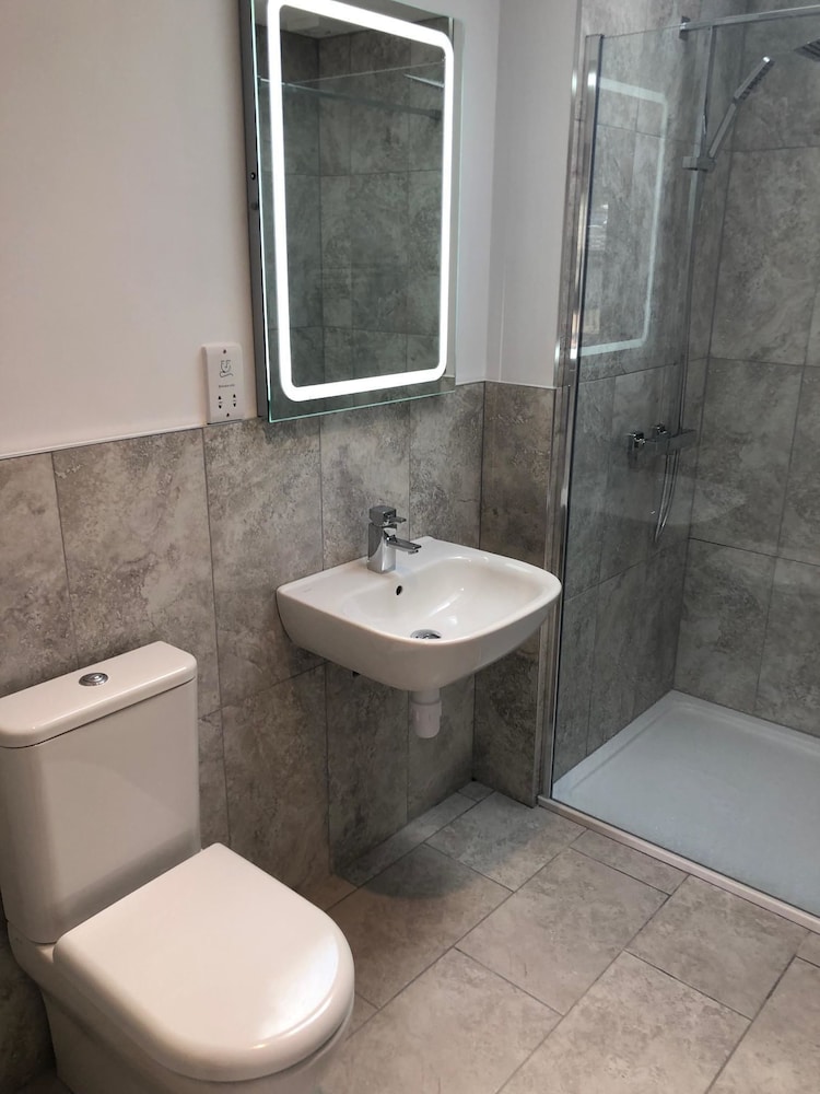 Apartment, Accessible, Ensuite (Double Storey Two bedroom) - Photo 11