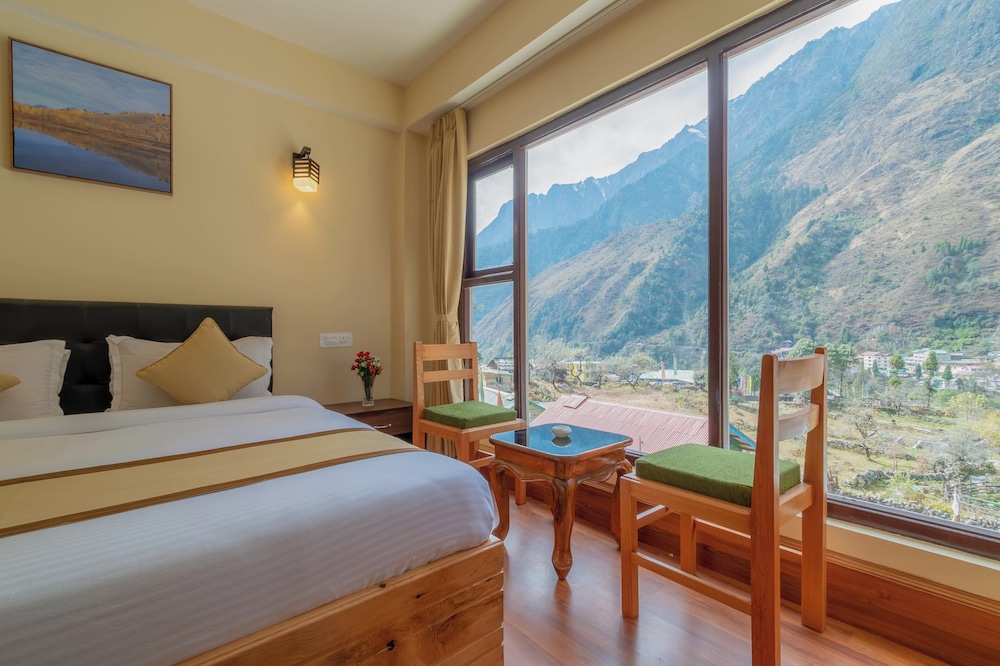 Superior Double Room, Mountain View photo 2