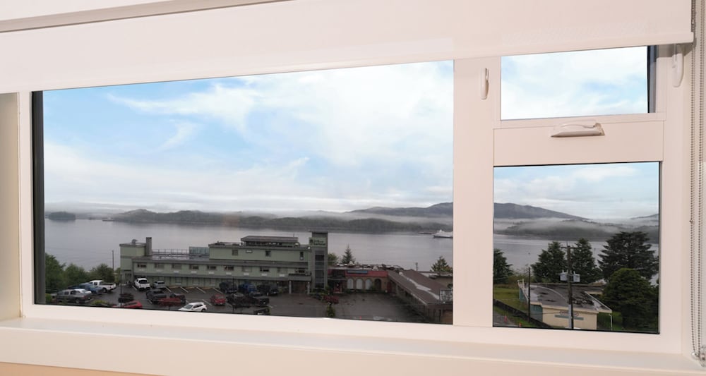 Premier Room, 1 Queen Bed, Ocean View - Photo 5