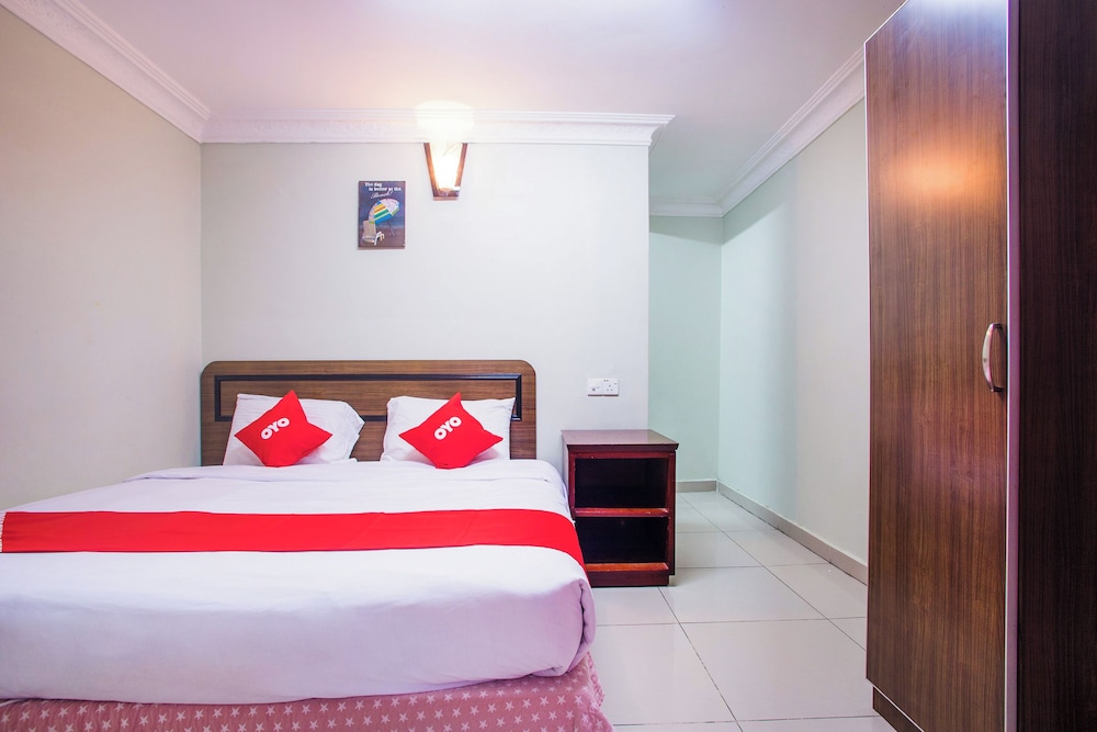 Standard Double Room, 1 King Bed photo 3
