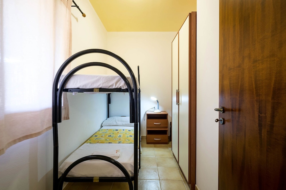 Family Cottage, 2 Bedrooms, Sea View photo 2