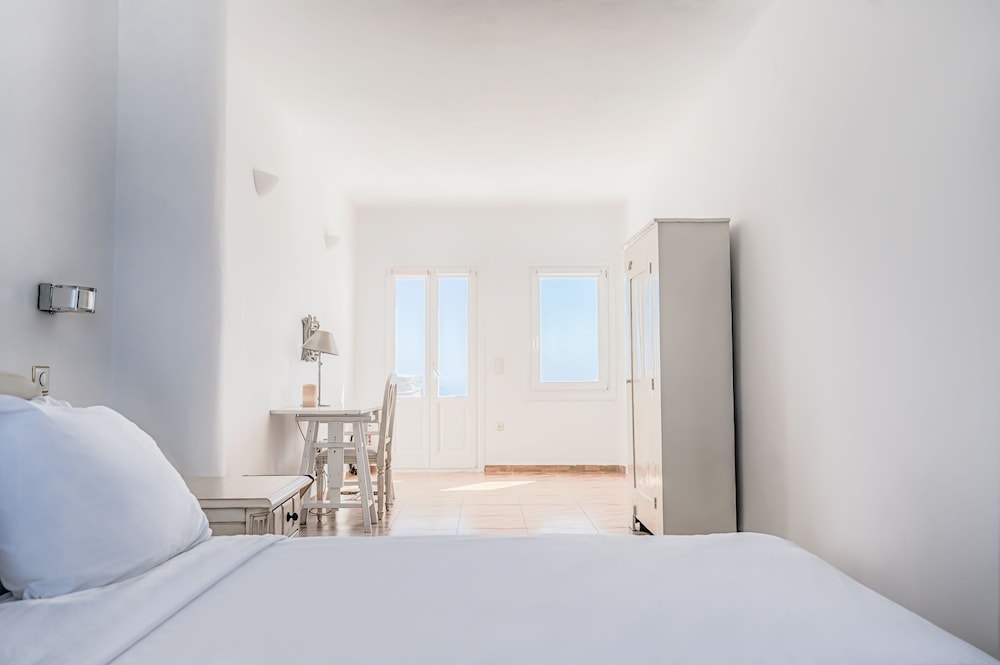 Deluxe Suite, Jetted Tub, Caldera View