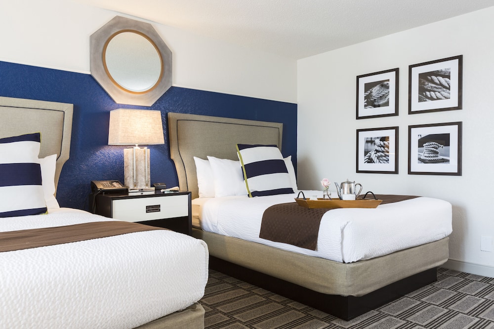 Standard Room, 2 Queen Beds photo 1