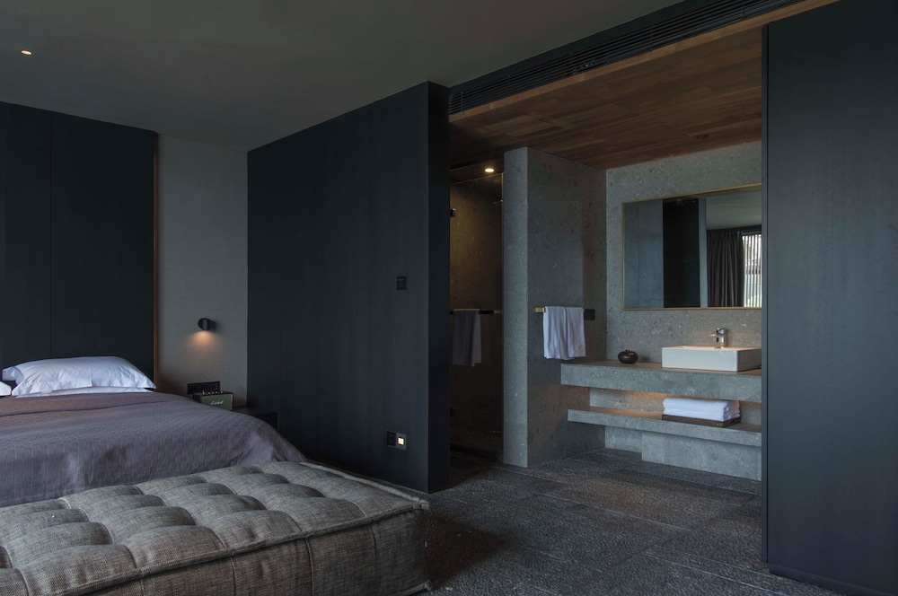 Double Room, Partial Lake View photo 3
