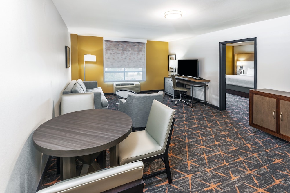 Premium Suite, 1 Bedroom - Photo 7