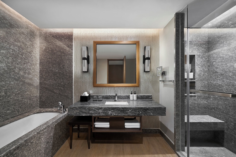Room, 3 Bedrooms, Ocean View (Residence) thumbnail 6
