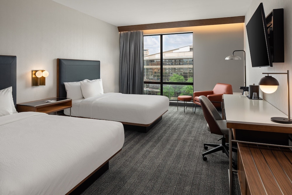 Standard Room, 2 Queen Beds (Hearing Accessible) - Photo 1