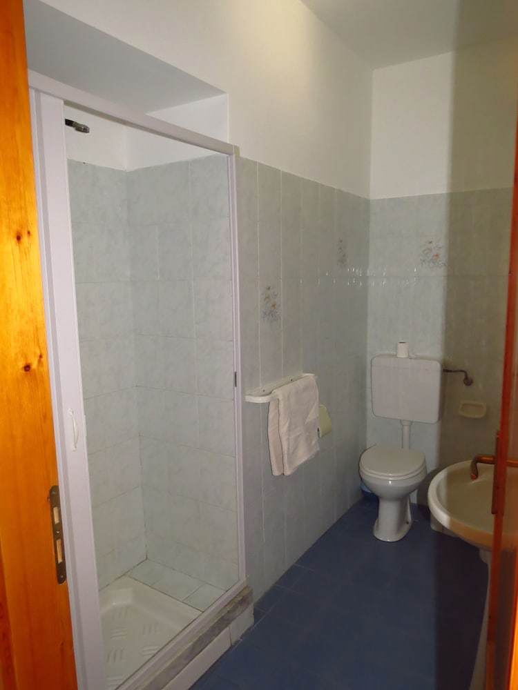 Classic Studio, 1 Bedroom, Tower (Balcony) photo 3