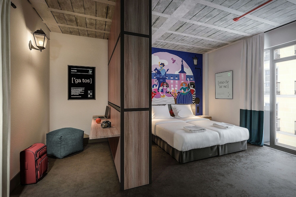 Room (private) - Photo 1