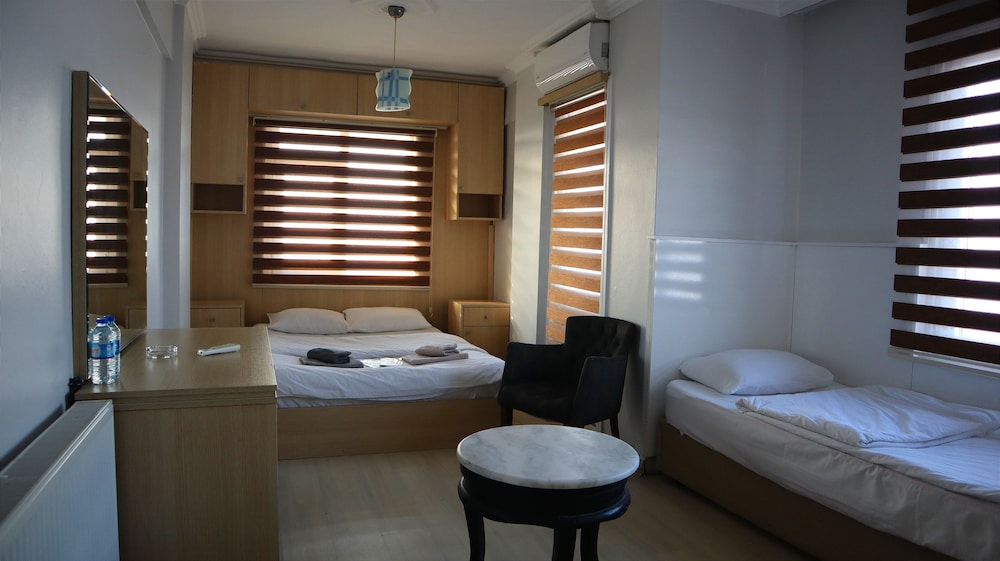 Family Room, 1 Bedroom, Sea View photo 2
