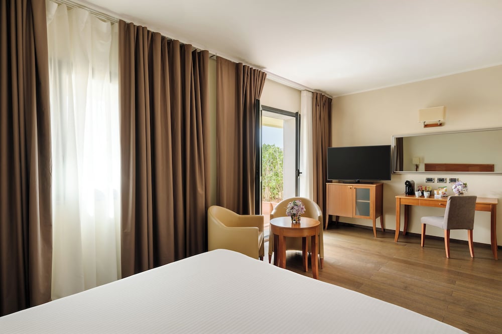 Junior Suite, Balcony - Photo 9