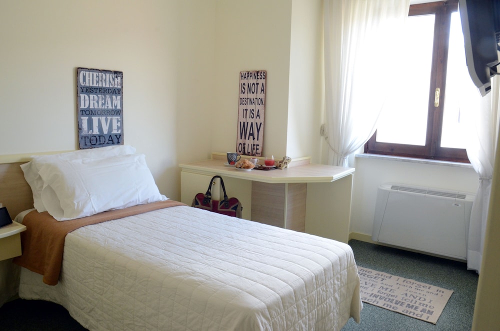 Economy Single Room photo 1