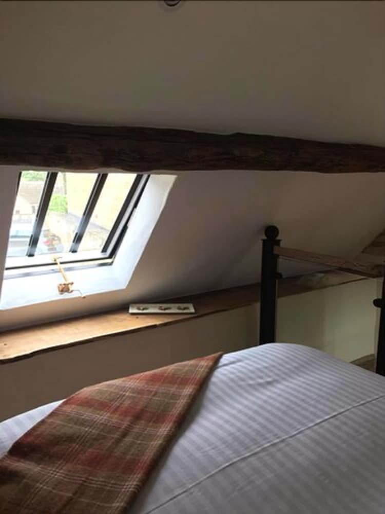 Hens Nest (1 Bed Apartment) photo 2
