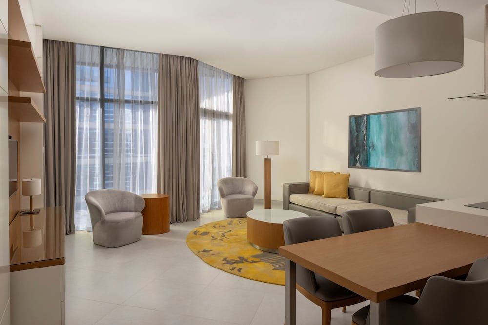 Apartment, 1 Bedroom, Balcony thumbnail 6