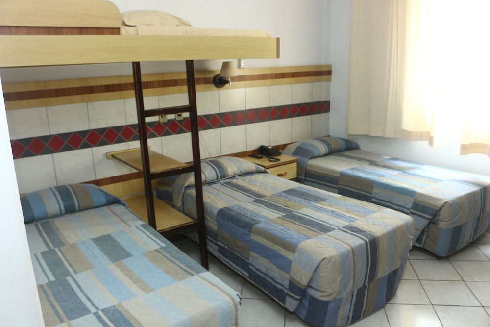 Standard Quadruple Room, Non Smoking - Photo 3