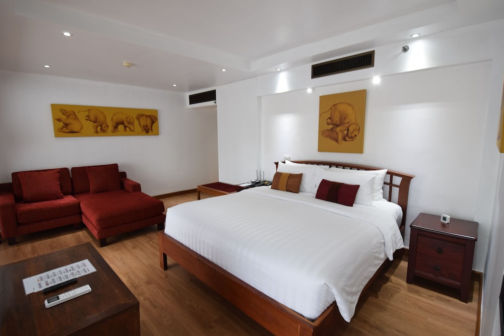 Luxury Suite, 1 King Bed photo 2