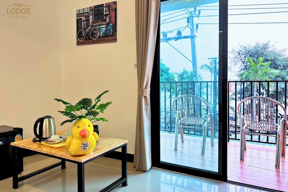 Deluxe Room, Balcony, Sea View - Photo 21