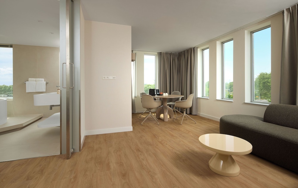 Suite (WOW Suite) photo 1