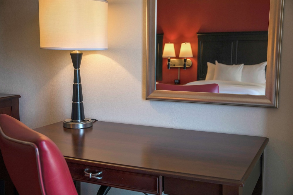 Room, 2 Double Beds, Non Smoking - Photo 2