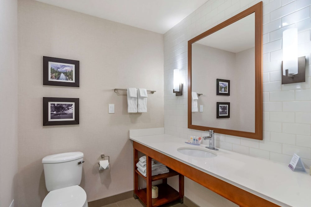 Standard Room, 2 Queen Beds, Non Smoking, Bathtub photo 2