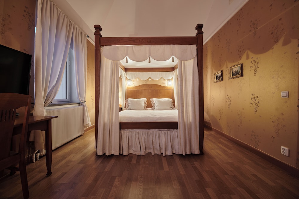 Superior Double Room, 1 Queen Bed, Non Smoking photo 2