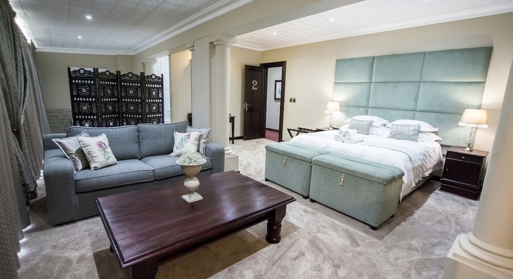 Honeymoon Suite photo 1
