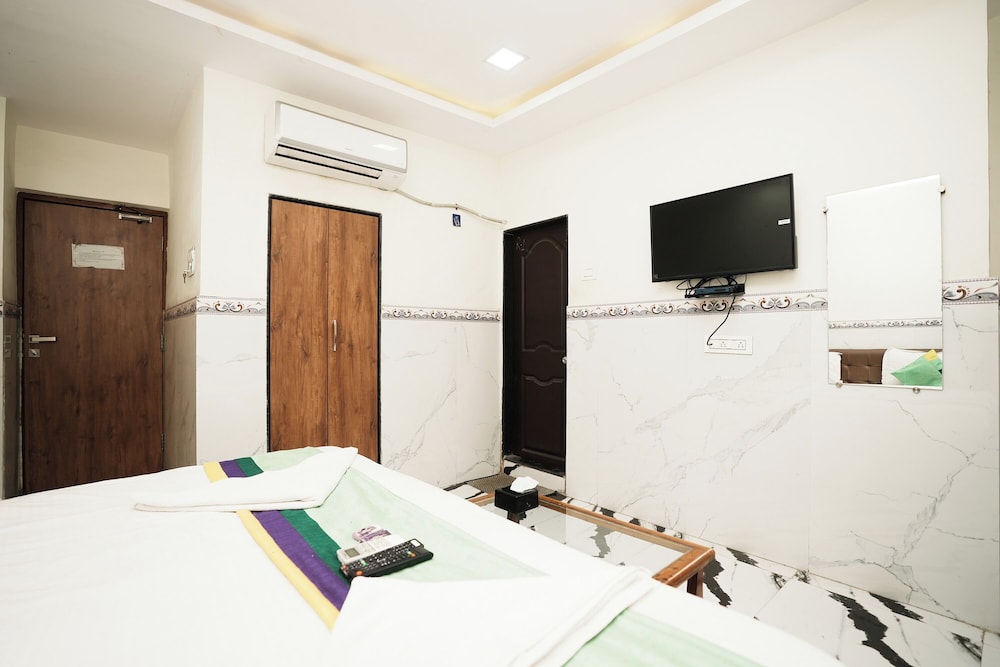 Triple Bed Super Deluxe Room photo 3