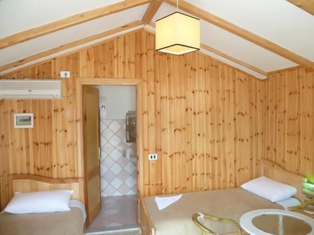 Standard Triple Room photo 3