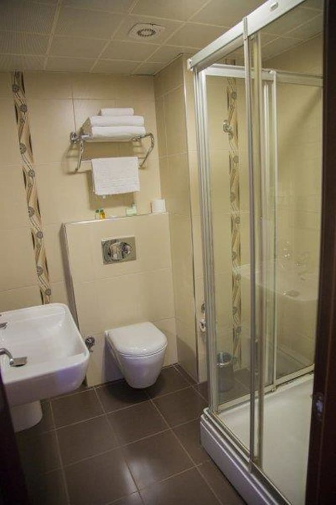 Standard Triple Room - Photo 2