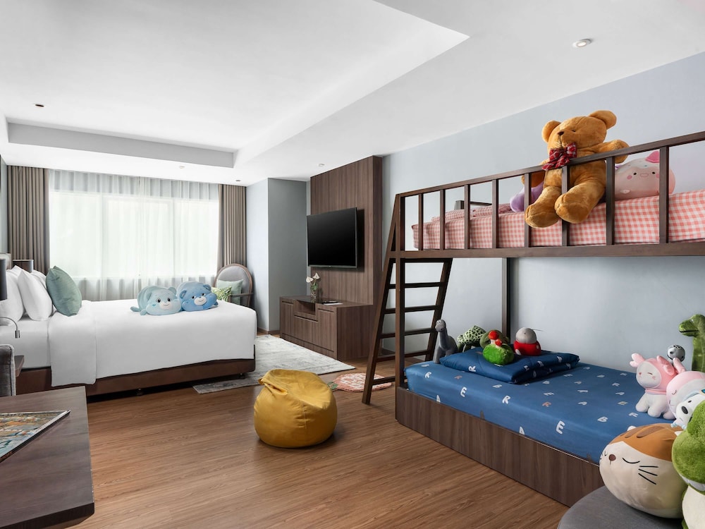 Family Studio, Multiple Beds photo 2