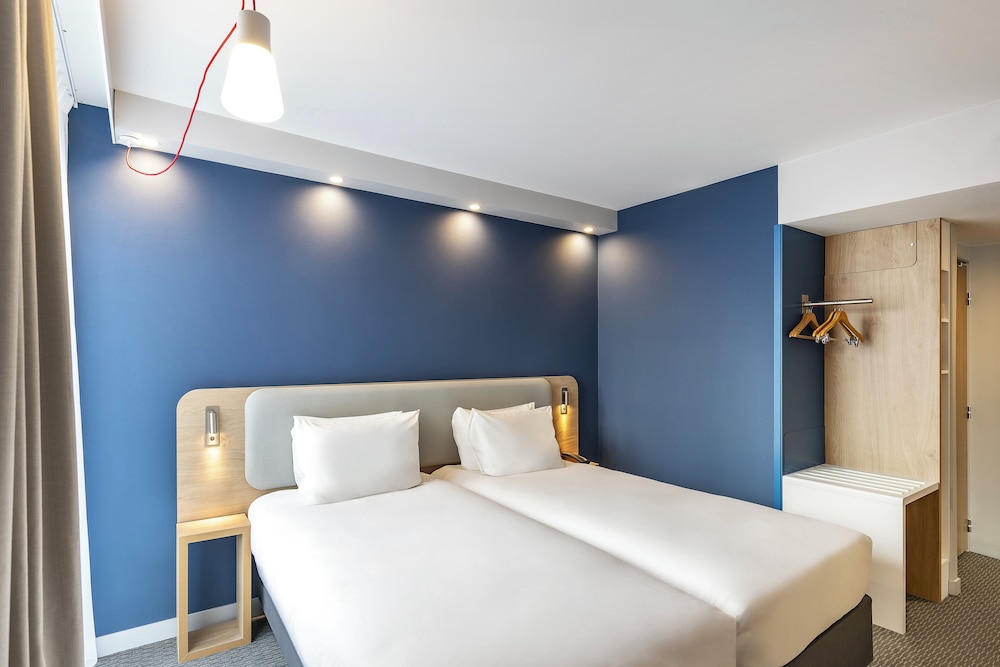Standard Room (Free Breakfast) - Photo 1