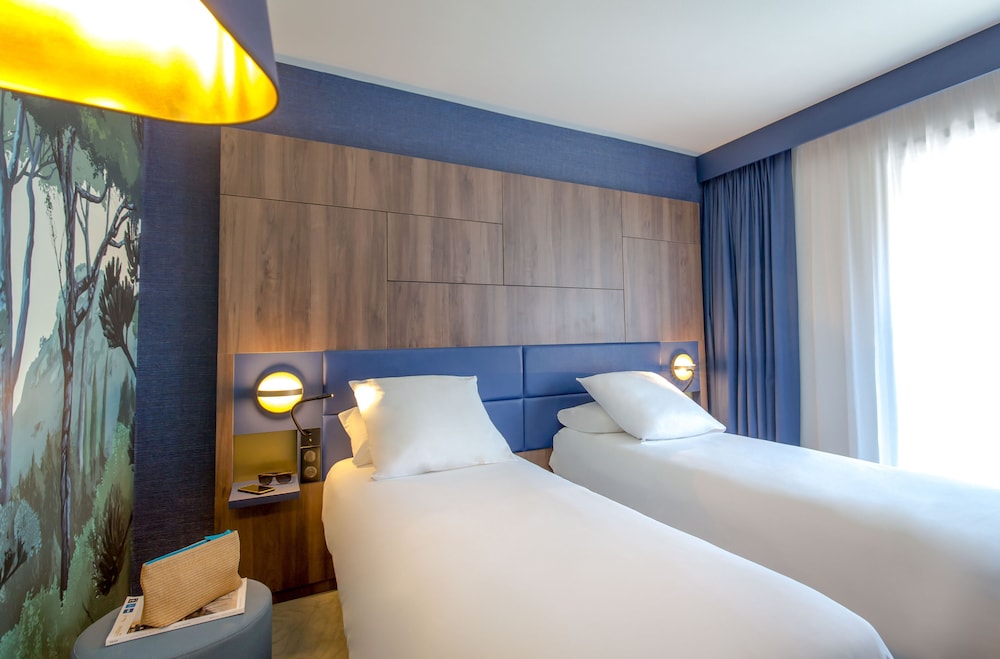 Classic Room, 2 Twin Beds - Photo 1