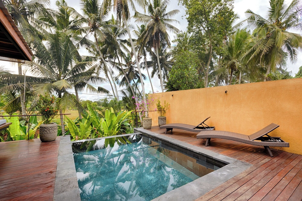 2 Bedrooms Private Pool Villa (Free 1x Floating Breakfast or Minibar) thumbnail 6