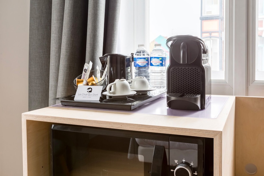 Superior Double Room, Ensuite, City View (Albert) photo 3