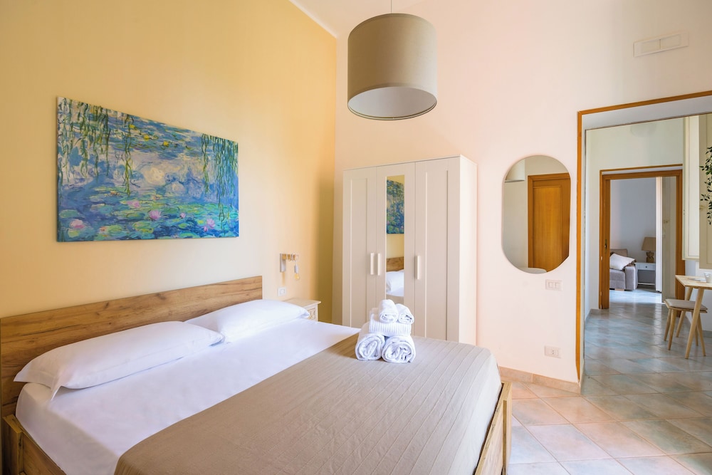 Apartment (2 Bedrooms)