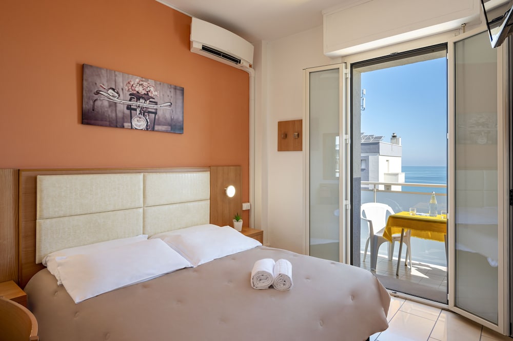 Comfort Double or Twin Room, Sea View photo 1