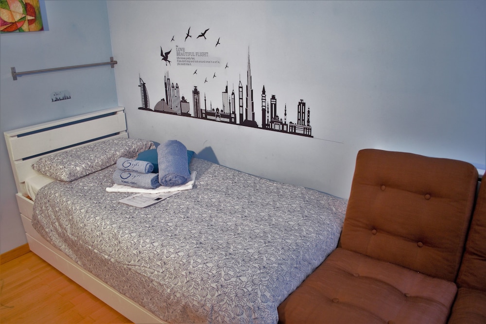 Single Room, Shared Bathroom