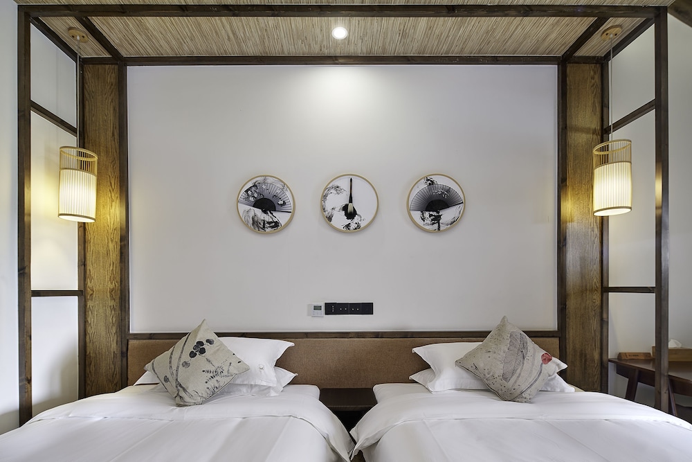 Standard Twin Room photo 3