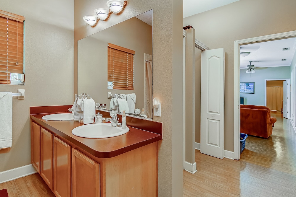Suite, Multiple Beds, Terrace, Courtyard View (Chaz River Suite, up to 4 rooms) photo 3