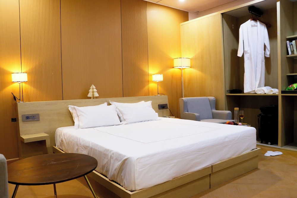 Superior Double or Twin Room, Mountain View