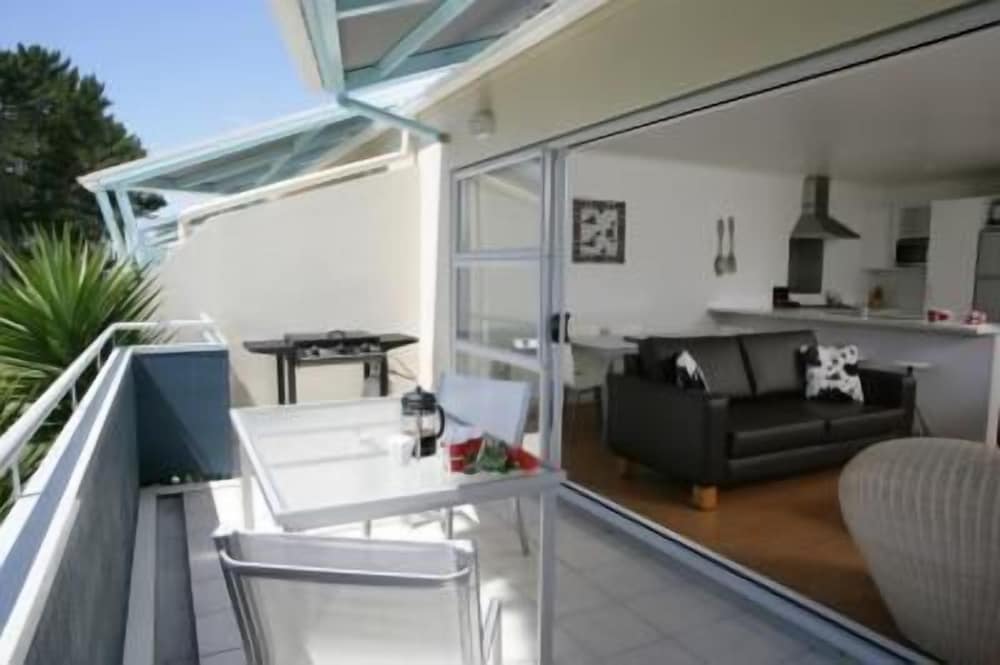 Apartment, 1 Bedroom, Partial Ocean View photo 1