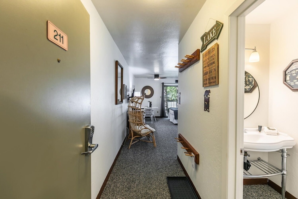 Condo, 1 Bedroom