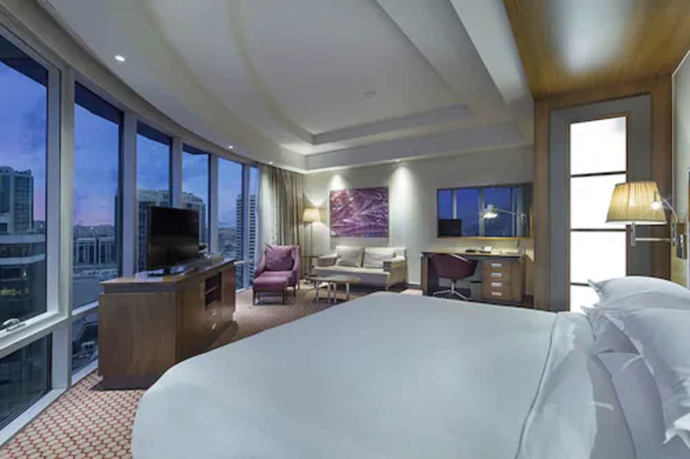 Deluxe Suite, 1 Bedroom photo 2
