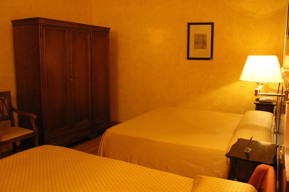 Classic Triple Room