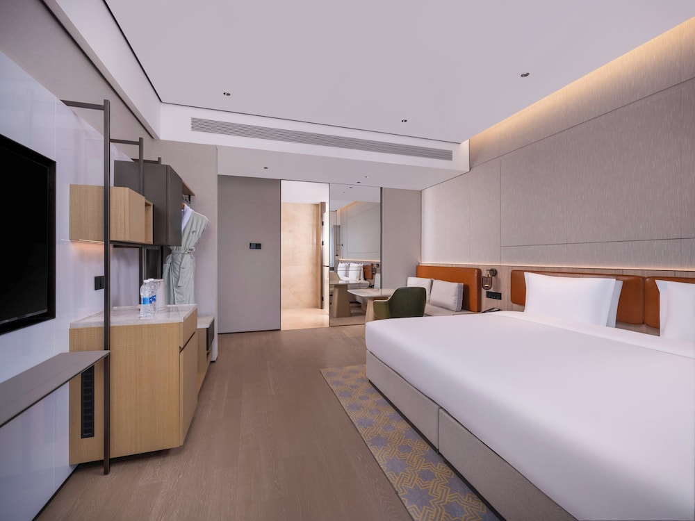 Deluxe Room, 1 King Bed (Super King)