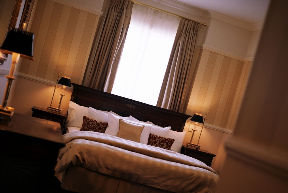 Redearth Spa King Suite